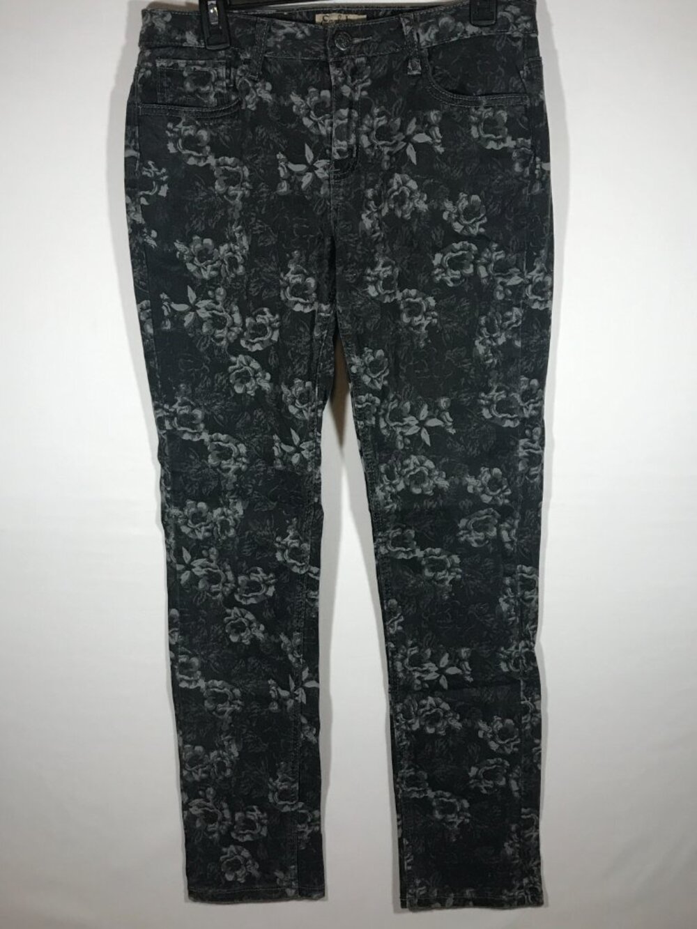 Earl Jean Women's 8 Black Floral Jeans Pants